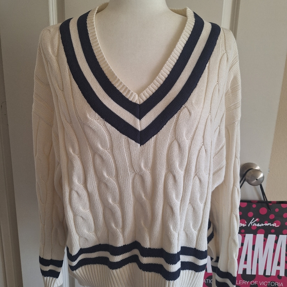Primark Cream and Black V-Neck Cable Sweater Size L- New With Tags